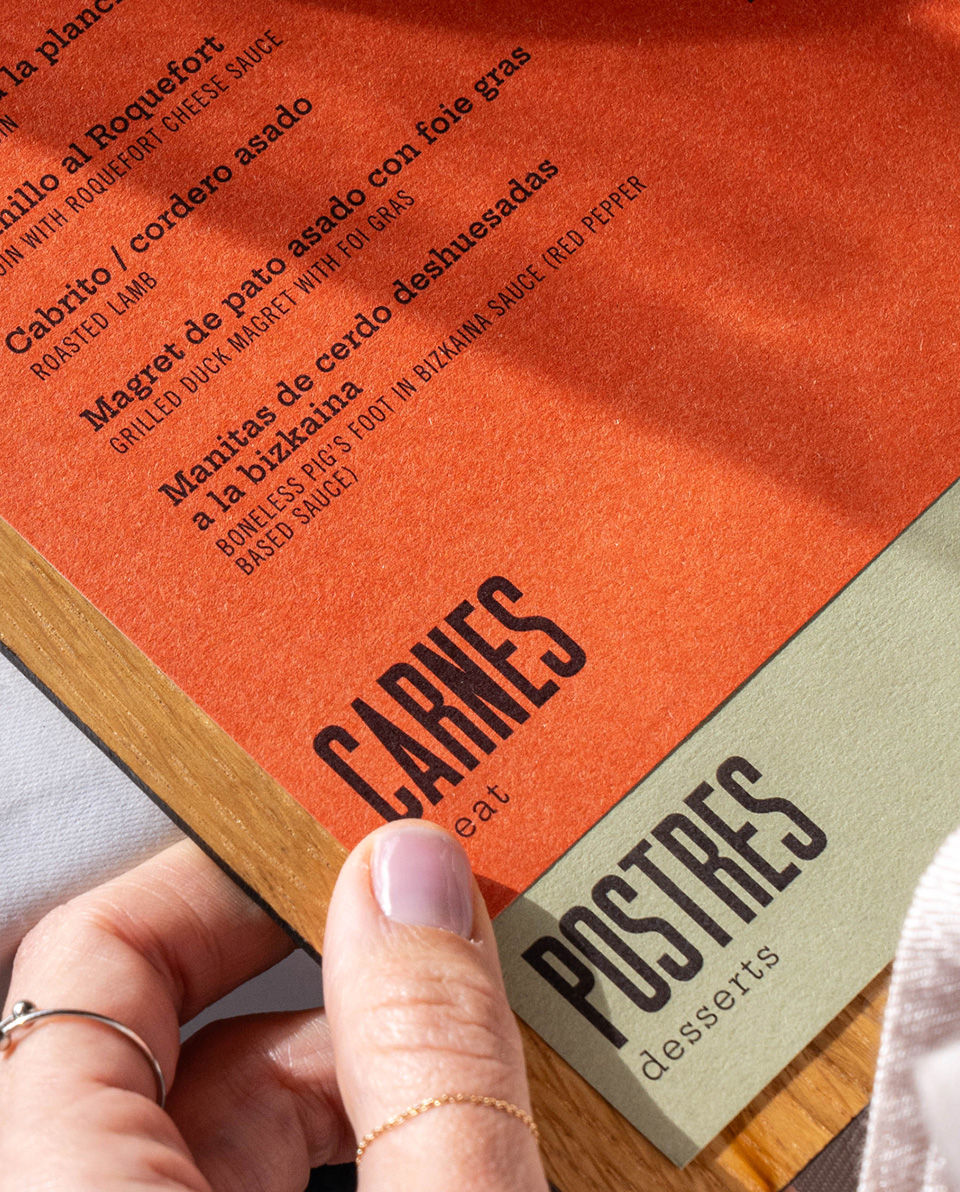Materiales y acabados en cartas de restaurante